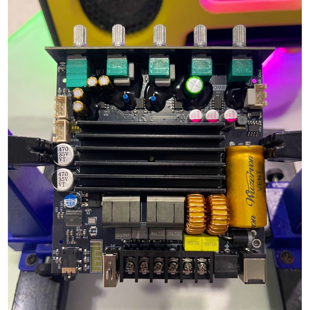 ZK-ST21 >2.1 โมอัพเกรดเสียง N.2 กำลังขับ 100Wx2+200W แอมป์จิ๋วโมโม
