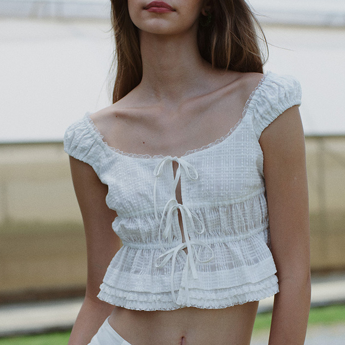 Mitr Cottage Blouse เสื้อสายเดี่ยว