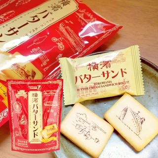 ทาคาระ คุกกี้ครีมบัตเตอร์จากโยโกฮาม่า ขนาด 59.5 กรัม - Takara Yokohama Butter Sandwich Cookie