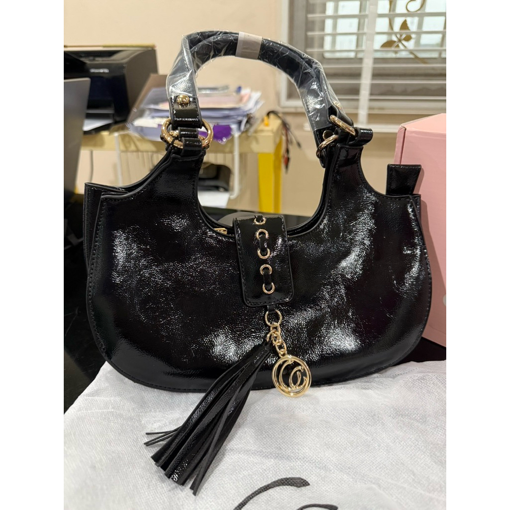 กระเป๋าสะพายไหล่ COCO CHIC สีดำ สุดชิคชิค
