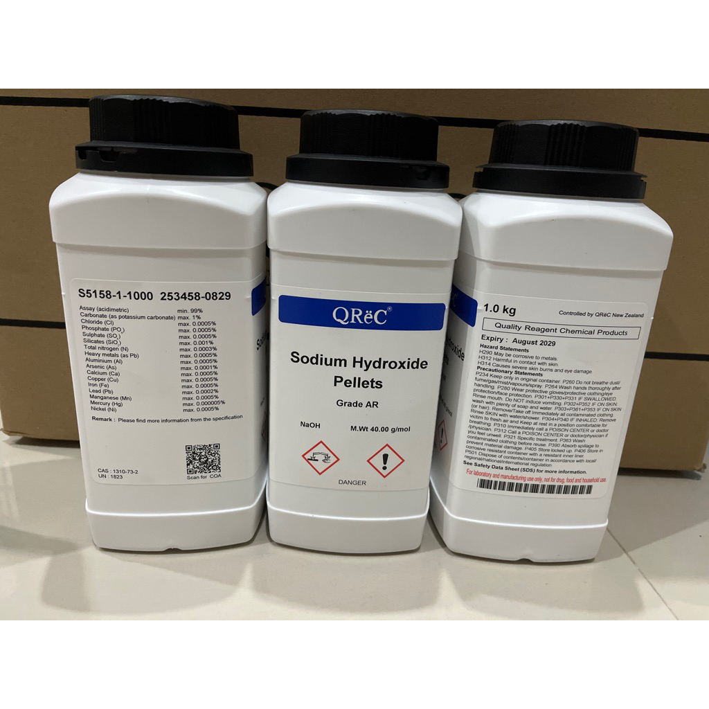 [wait 2-4 days] (S5158) Sodium Hydroxide pellets, AR Grade ยี่ห้อ Qrec