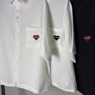 S22: เสื้อเชิ้ตแขนสั้น ปักหัวใจ ทรงครอป Boxy สีพื้น ใส่ได้ทั้งผู้ชายและผู้หญิง