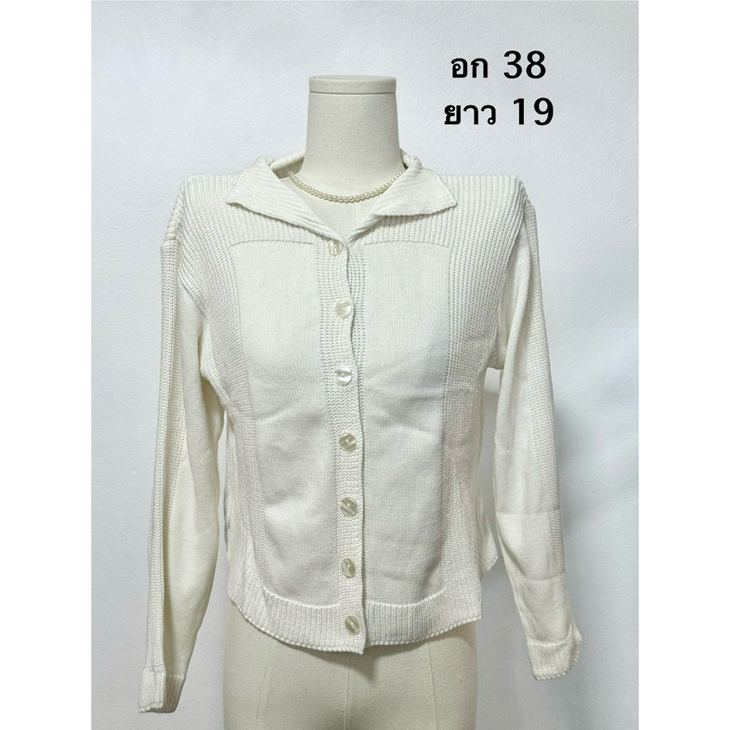 B63 คาดิแกนไหมพรม อก 38 ยาว 19 สีขาว มือสอง ป้ายญี่ปุ่น