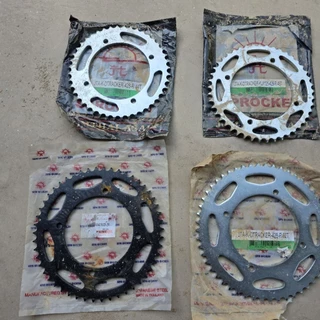 สเตอร์หลัง dtracker klx125 150 ราคาถูก พระอาทิตย์ งานมีตำหนิโดนน้ำท่วมมีขนาด 44 45 48 50 52 57 ฟันขนาด 428