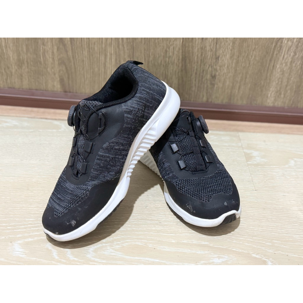 MOGULมือสอง เบอร์ 38 ตามภาพ