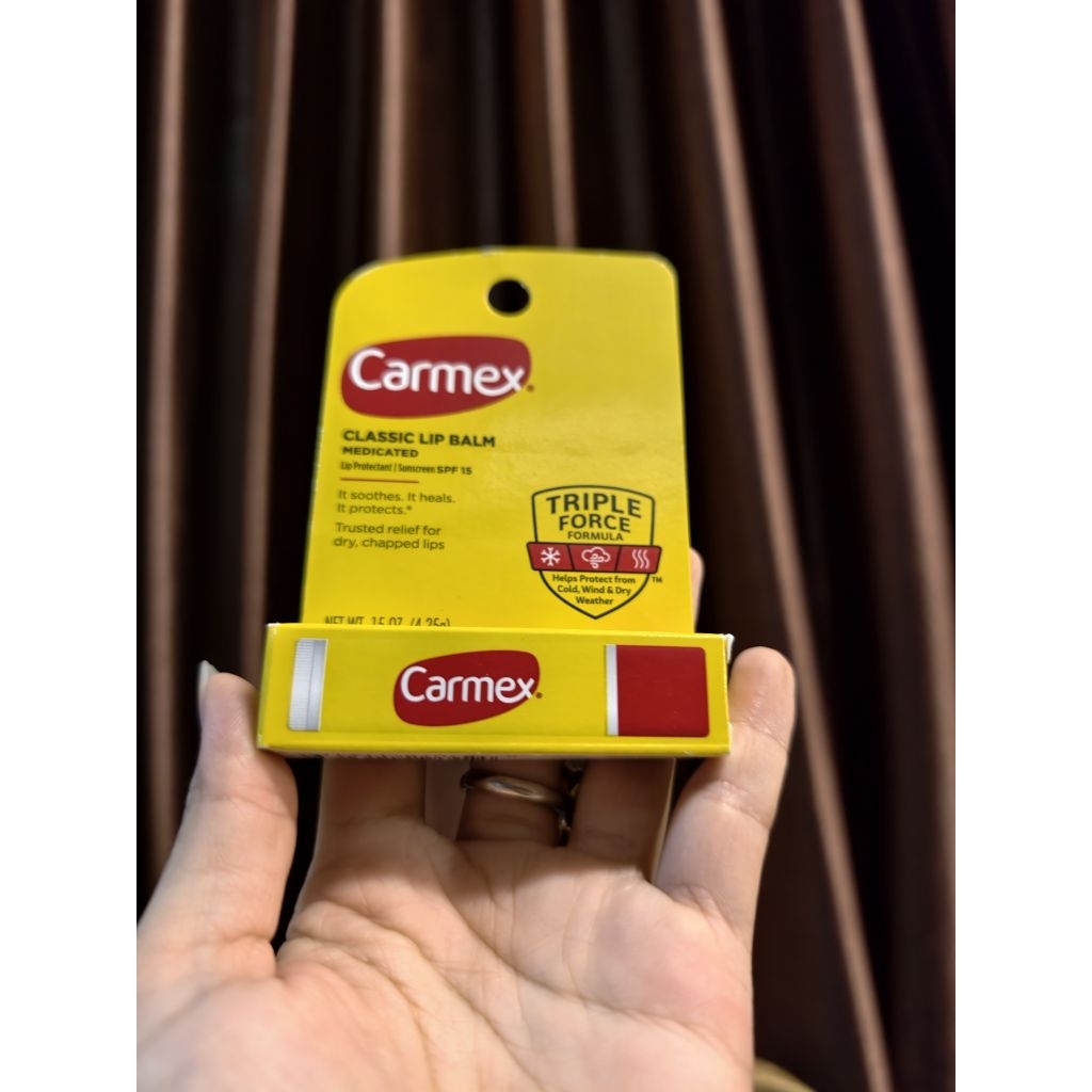 Carmex Classic Lip Balm แบบแท่ง 4.25 กรัม