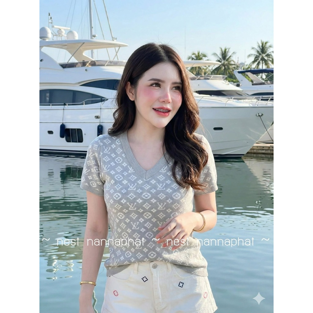 #ypy เสื้อไหมพรมงานนำเข้าคอวี สวยผ้านิ่มยืดได้เยอะใส่สบายแมตช์ได้ง่ายสวยได้ทุกวัน