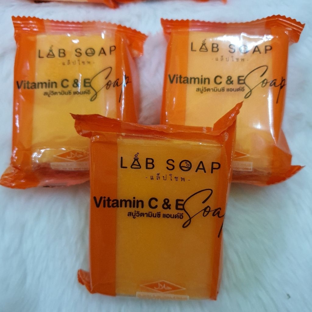 3 ก้อน สบู่ ส้ม วิตามินซี แอนด์ อี ออเร้นจ์  C&E orange soap 100g lab soap