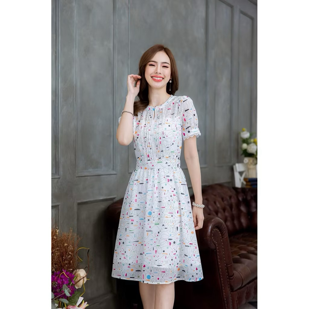 เดรสใส่ทำงานผ้าชีฟองสีขาว ลายเรขาคณิต ป้าย Alert ไซส์ L (2)