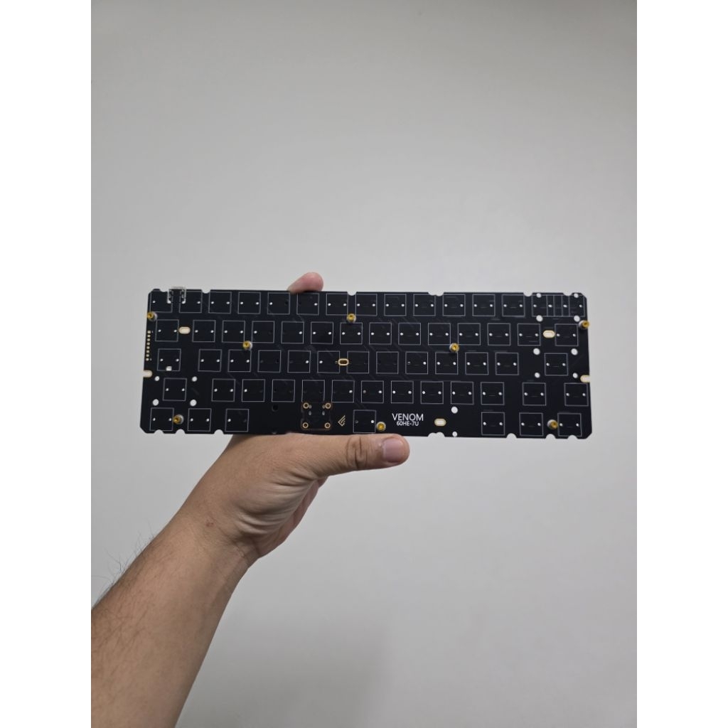 Venom 60 HE 7U PCB มือ 2 ยังไม่ผ่านการประกอบ