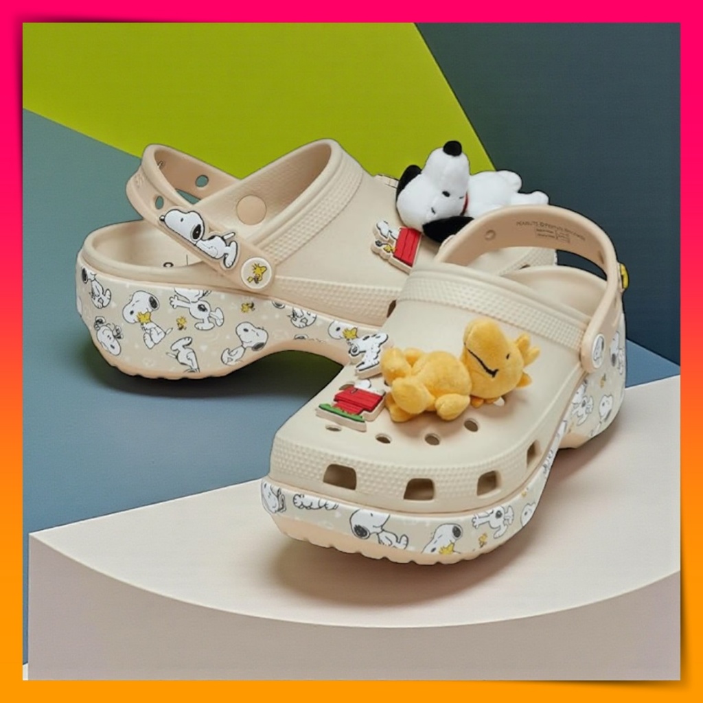 Crocodile Peanuts Snoopy Classic Platform Clog Sandals for Women - Multi