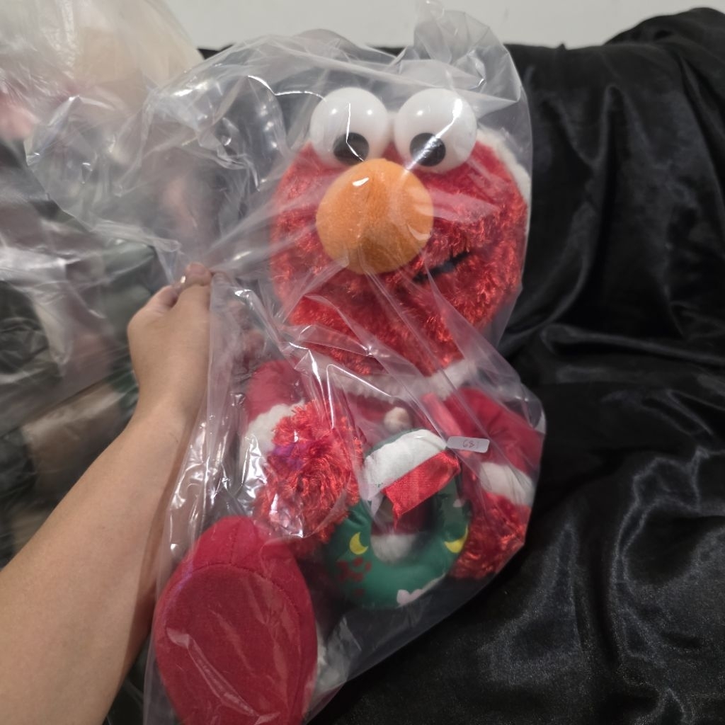 ตุ๊กตา Cookie Monster Elmo ตัวสีแดง