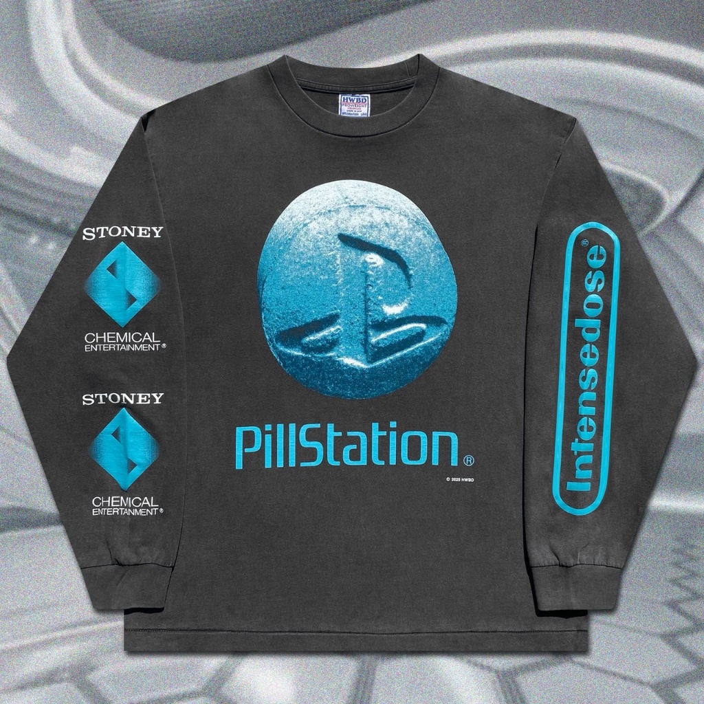Homeward Bound เสื้อยืดแขนยาว Pill Station Long Sleeve Tee