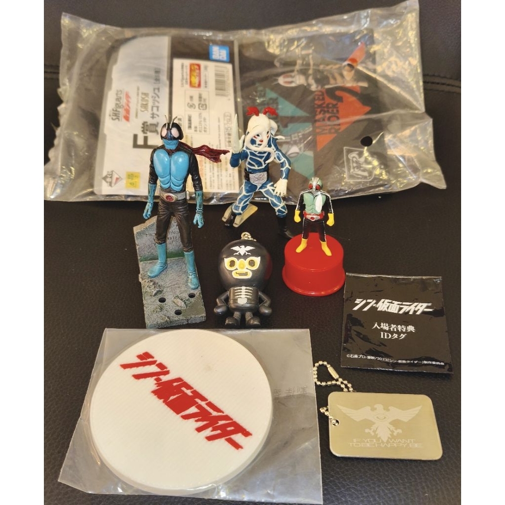Kamen Rider และ Shocker ของสะสมแท้ ได้ทั้งหมดในรูป
