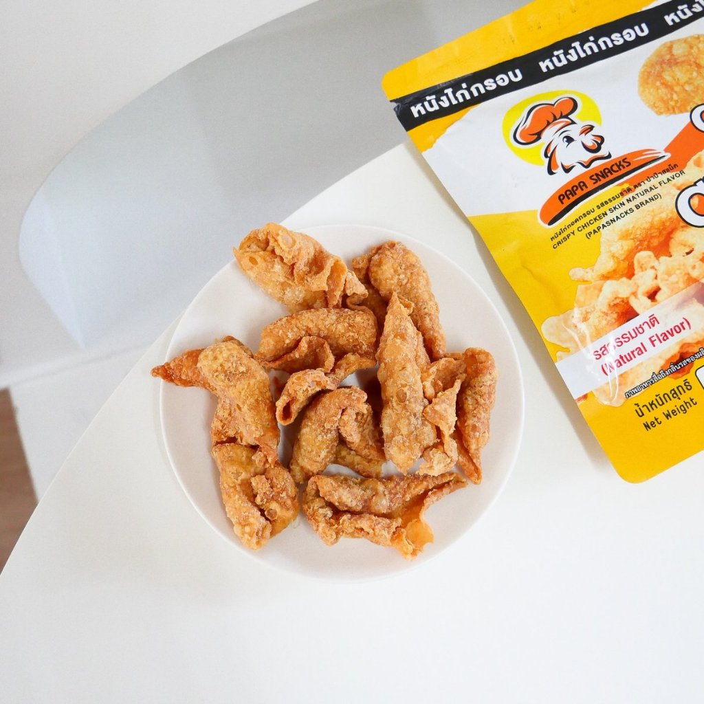 หนังไก่กรอบพรีเมี่ยมสูตรพิเศษ "PAPA SNACKS" 1 ซอง (90 กรัม)