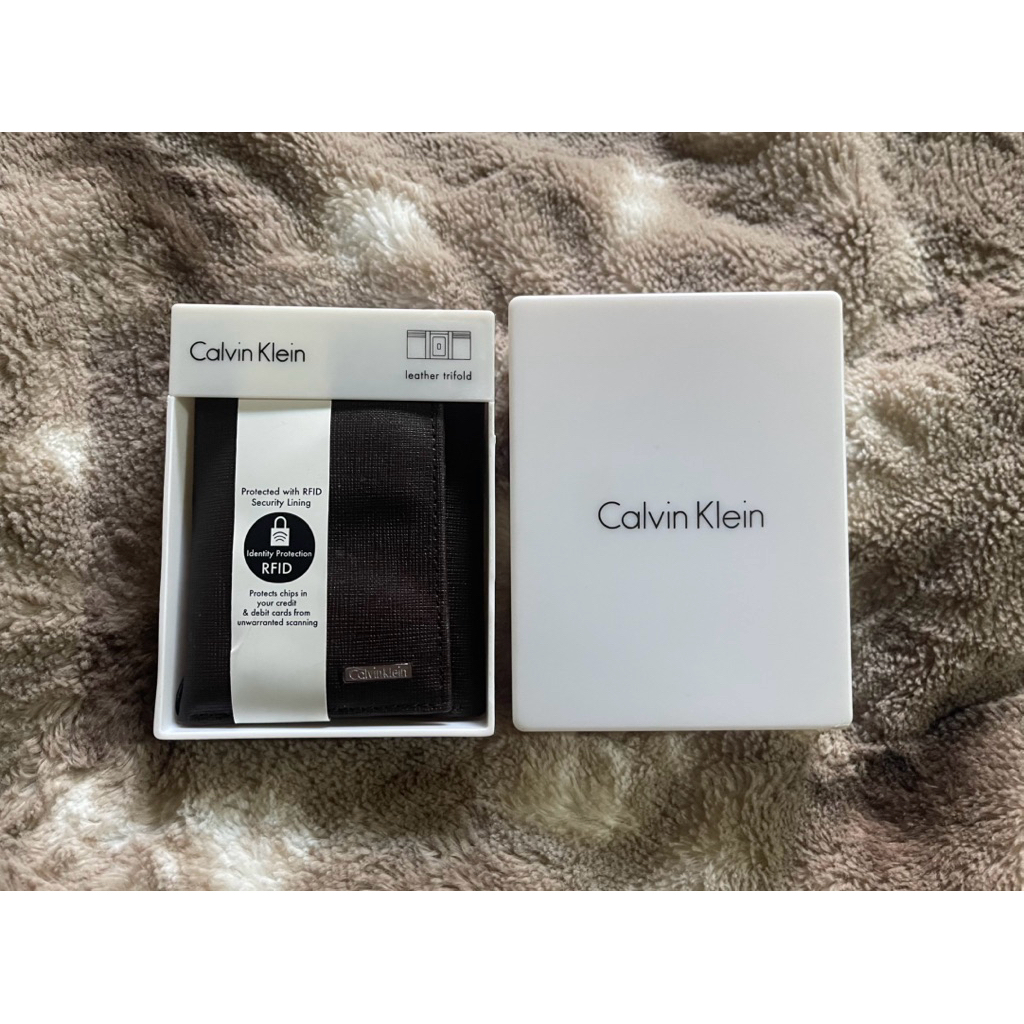 กระเป๋าสตางค์ Calvin Klein ของแท้100%
