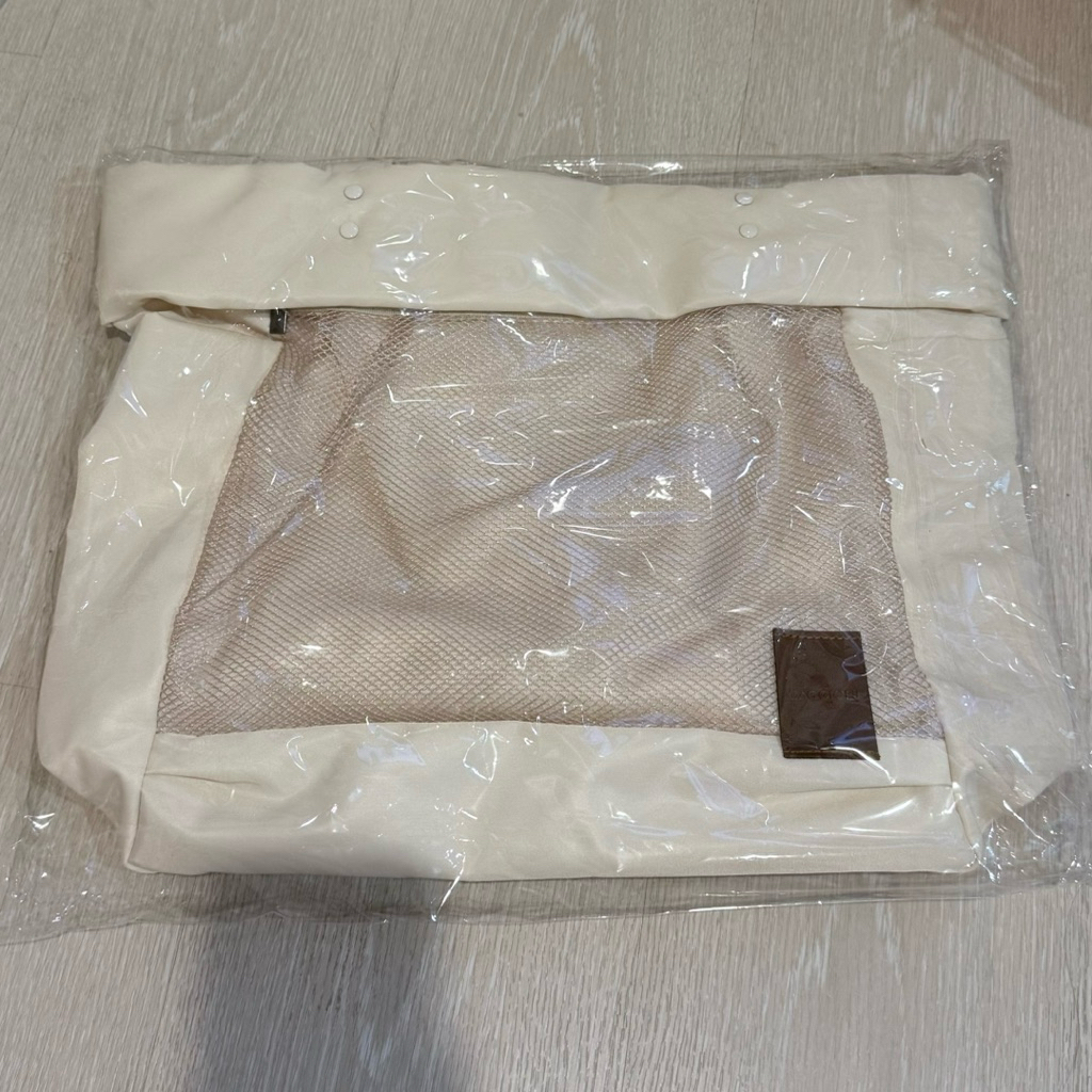 พร้อมส่ง Brandnew Caggioni 15x18 นิ้ว