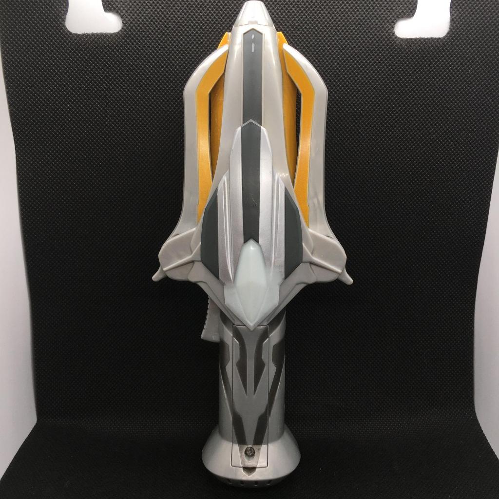 ของเล่นแปลงร่าง DX Ginga Spark Bandai ขาดฝาถ่าน ขายเป็นอะไหล่ ของแท้ มือสอง ขายตามสภาพ