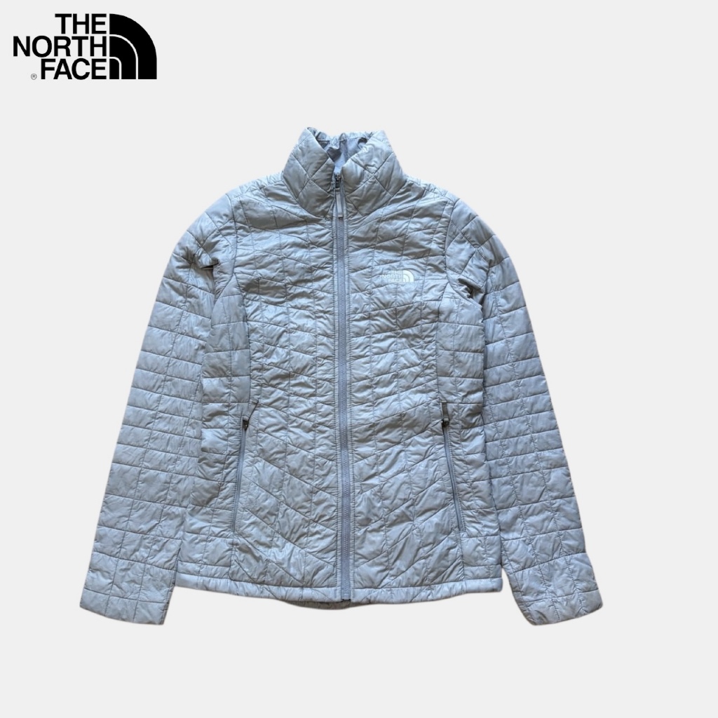 เสื้อกันหนาวมือสอง The North Face สีเทา ผ้าร่ม อก 34 ยาว 25 📌 เย็บเก็บงาน 2 จุด