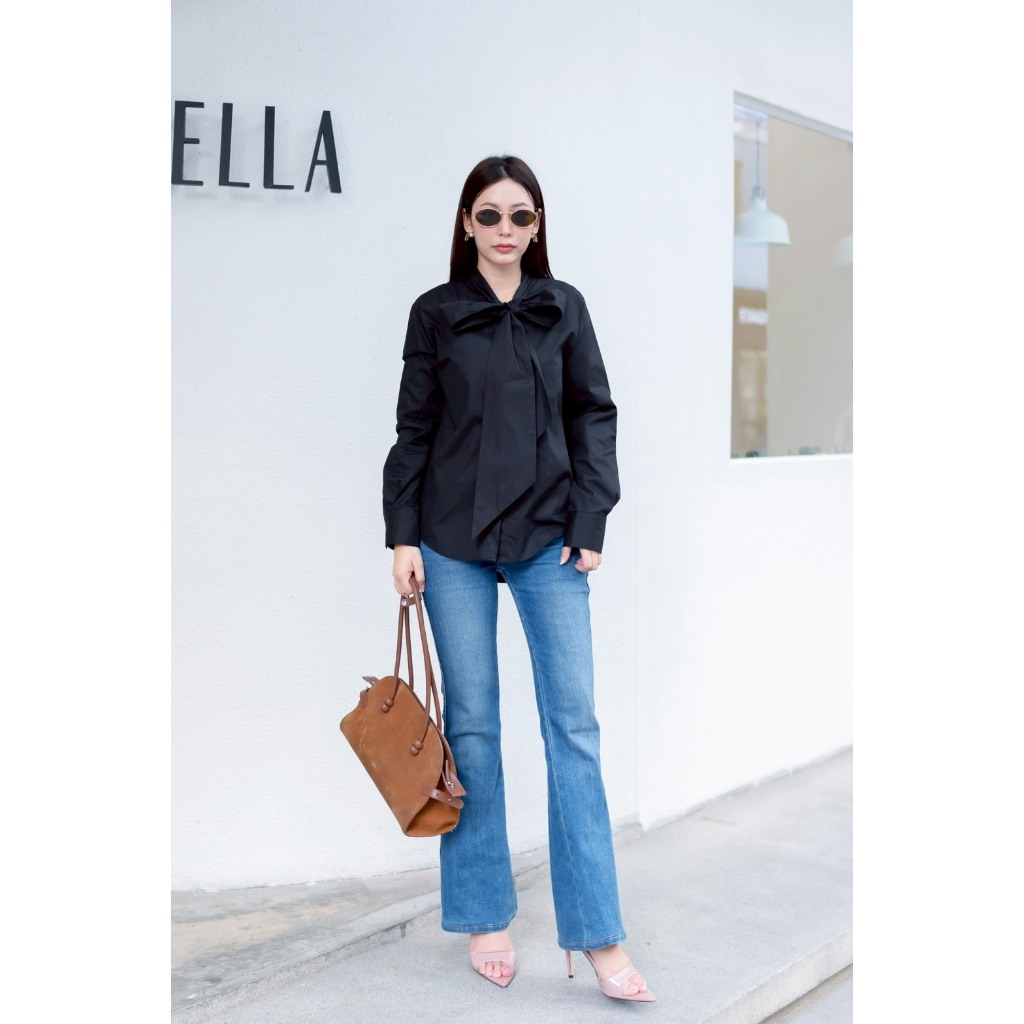 M2072 Elegant Bow Blouse - เสื้อเชิ้ตคอผูกโบว์ ดีไซน์ High-End ยกระดับลุค Everyday Look