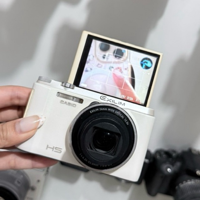 กล้องมือสองฟุ้งฟิ้งCasio zr1500/เมนูไทย