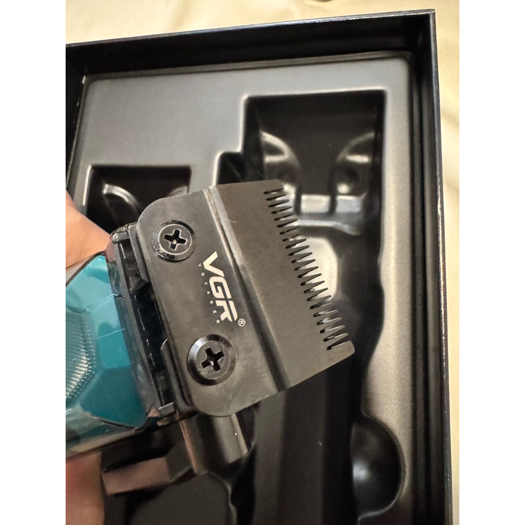 VGR vgr600 vgr900 ปัตตาเลี่ยนตัดผม ( มีแบบลับคม )มาพร้อมกับกันขอบ ทิมเมอร์ ฟันเซรามิค มีจอบอก%แบต 7000รอบ ราคา ถูกที่สุด ดีลบีเคเค แกลเลอรีภาพที่ 8