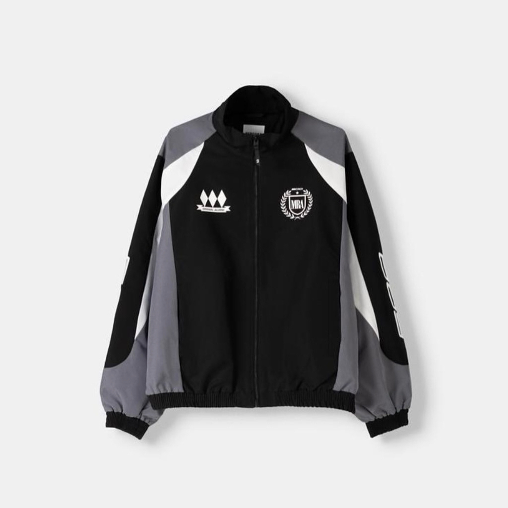 Bershka technical sports jacket แจ็คเก๊ท