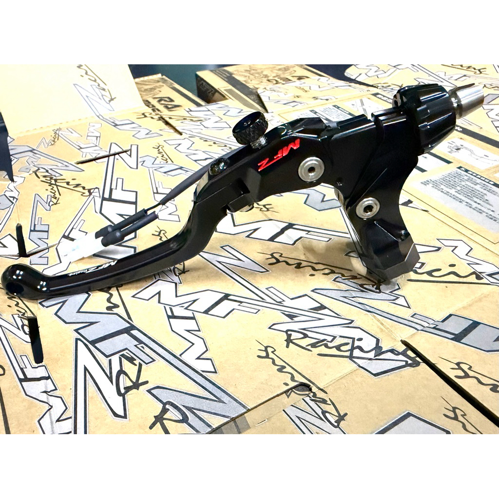 มือคลัชท์ MFZแท้ (Master cylinder) สีดำ แถมสต๊อปไฟเบรค (ราคาต่อ 1ชิ้น) ราคาถูก Shopee Lazada