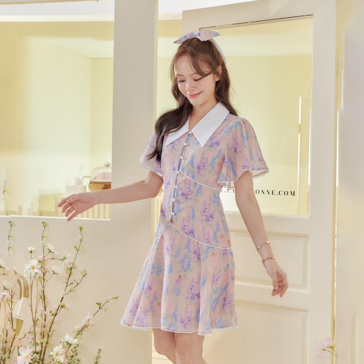 La Mignonne (XS-4XL) Carino Persica Dress เดรสใส่ทำงาน ใส่เที่ยว ดีเทลคอปกและกระดุมหน้า แขนเสื้อและชายกระโปรงผ้าพริ้วๆ