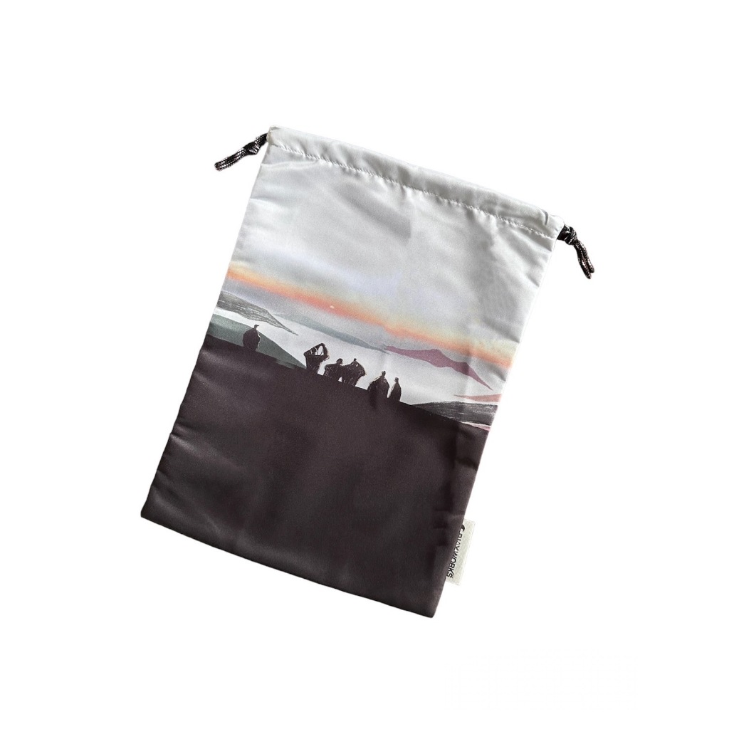 Playworks ถุงหูรูดชุดเดินทาง / Drawstring travel bag – Inthanon sunrise