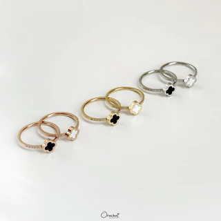 Orachat | Flower 14k ring. (แหวนตัวเรือนสแตนเลส)