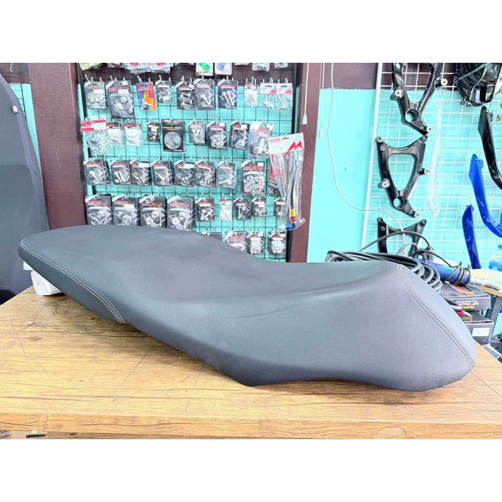 เบาะxmax300ใส่ปี17-22