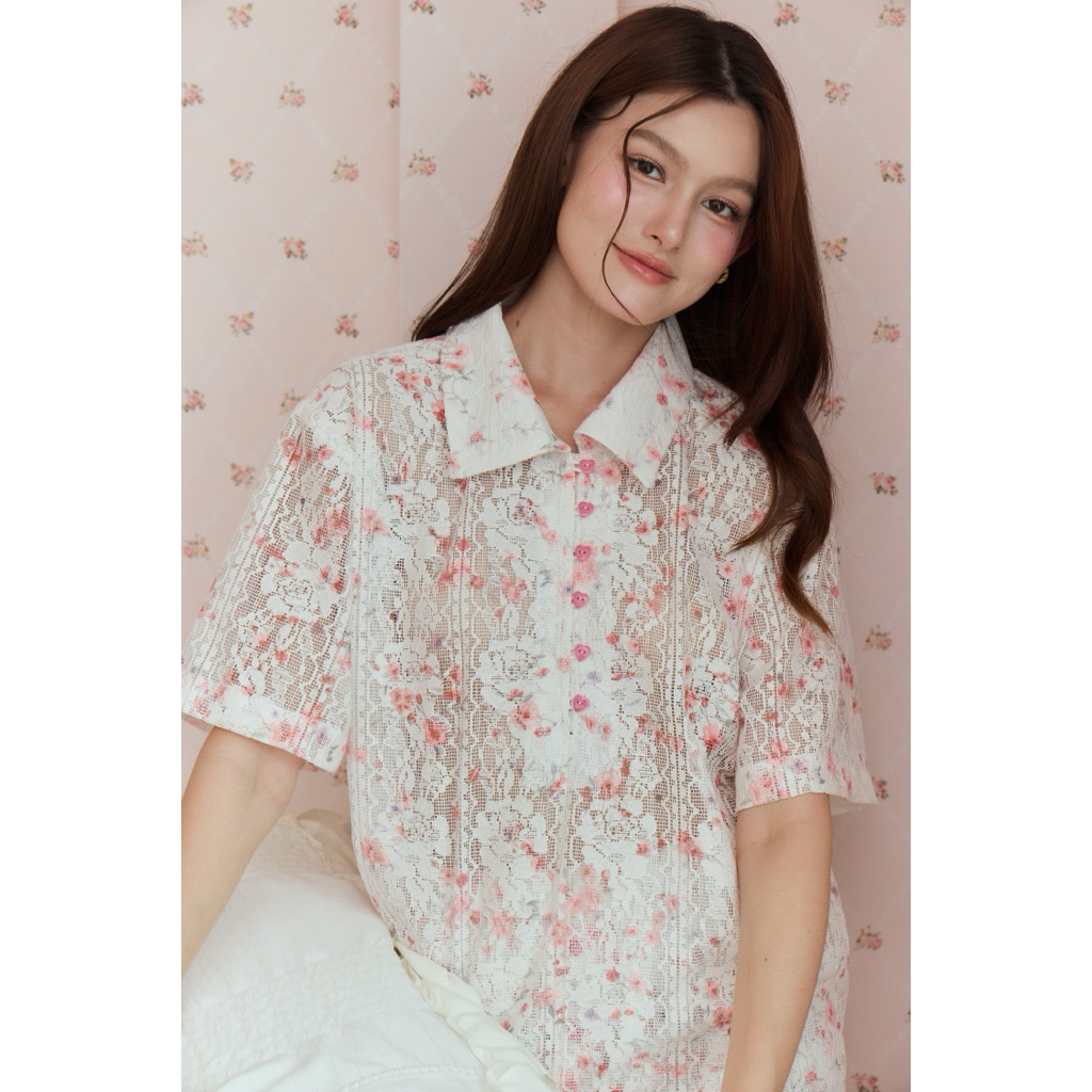Aunchadabrand - Wildflower polo top เสื้อโปโลผ้าลูกไม้และ Serena short กางเกงขาสั้นแต่งระบายหัวใจ(ขายแยกชิ้น)