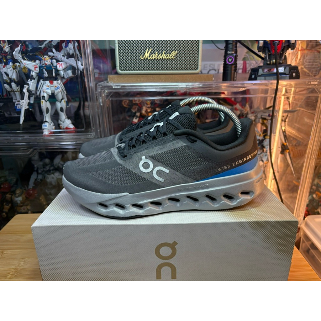 On CloudSurfer Next   “ Eclipse Alloy “ M7us/40/25cm