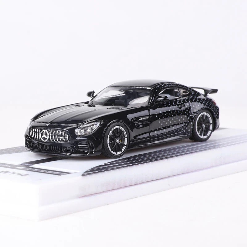 MERCEDES BENZ AMG GTR BLACK STARS 1:64 (MJ)