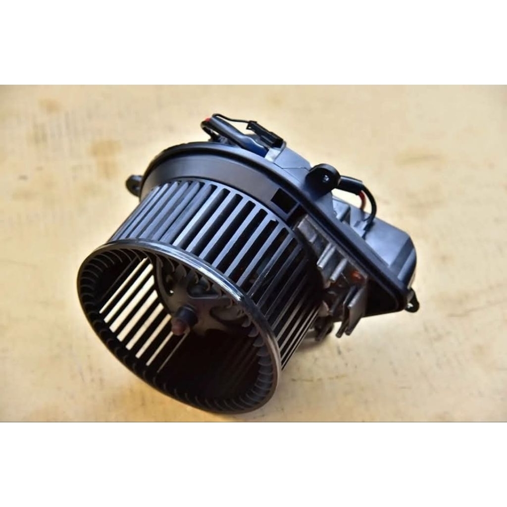 พัดลมโบว์เวอร์ Range Rover P38