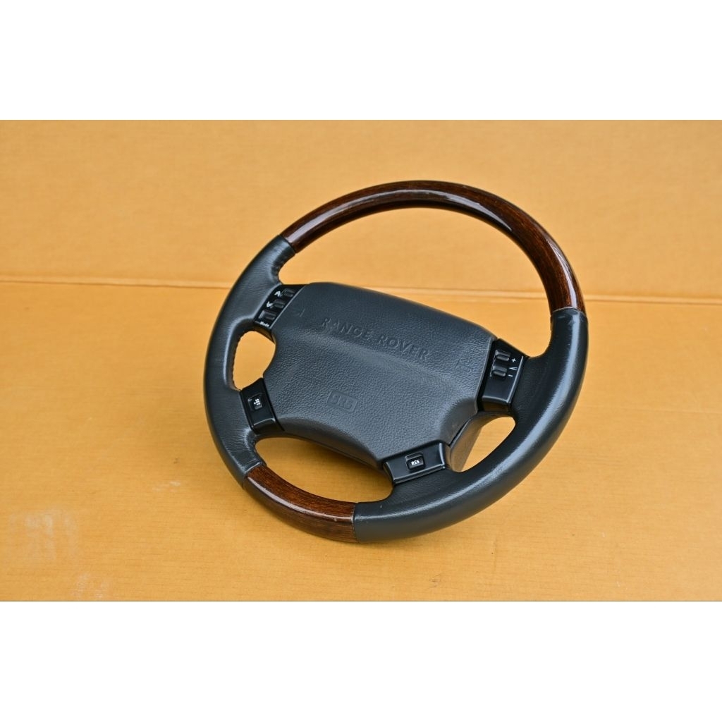 พวงมาลัย Range Rover P38