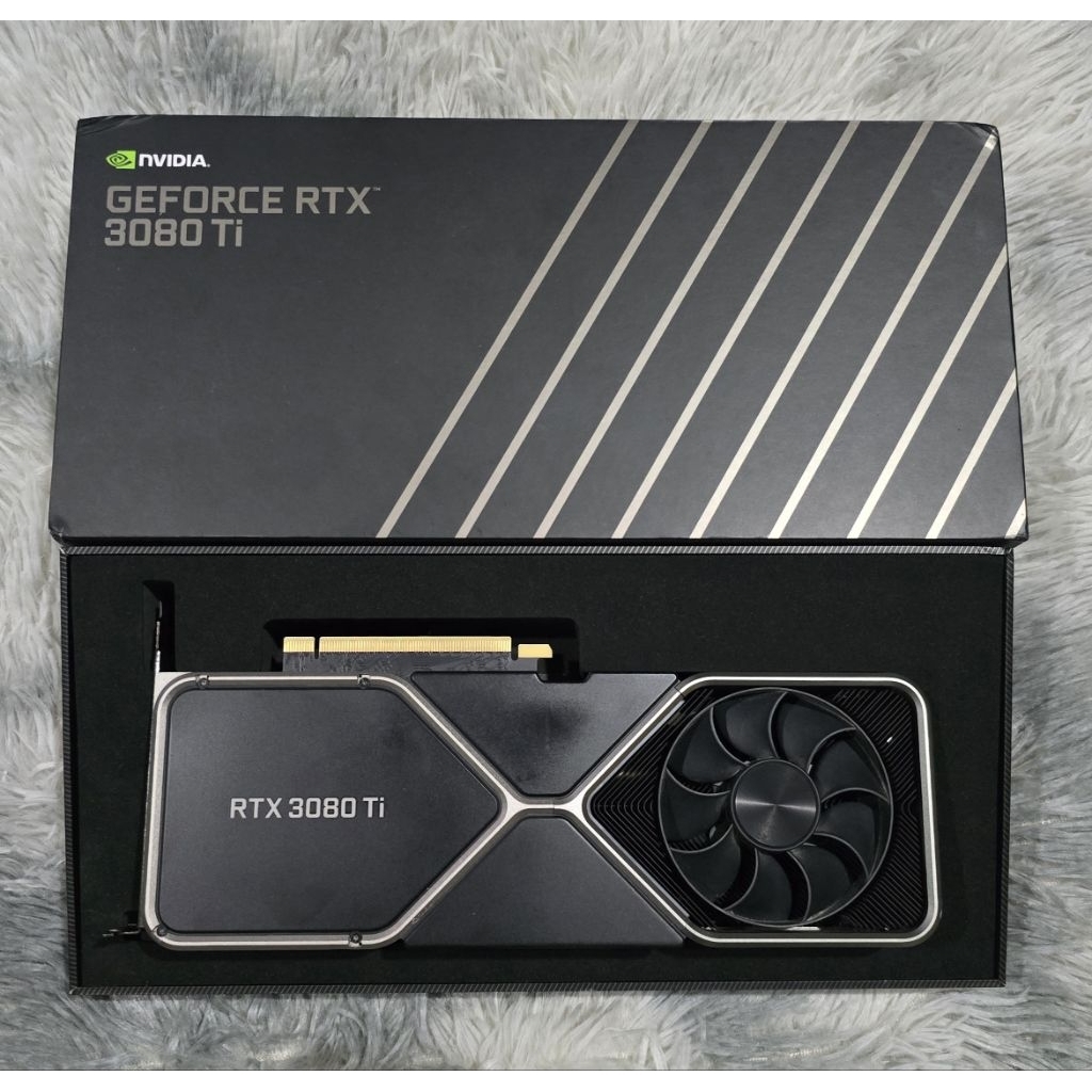 RTX 3080 10gb Founder Edtition ครบกล่อง