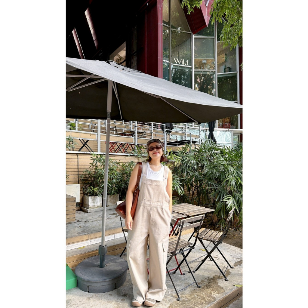 AMCORNER🐻🐻Creamy overalls🐻🐻 เอี๊ยมขายาว ผ้ายีนส์ เนื้ิอผ้าใส่สบาย ไม่แข็ง