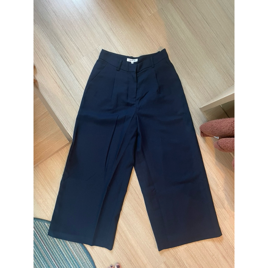 กางเกงขากระบอกสีกรม Natural Beauty Basic ไซส์ M มือ2