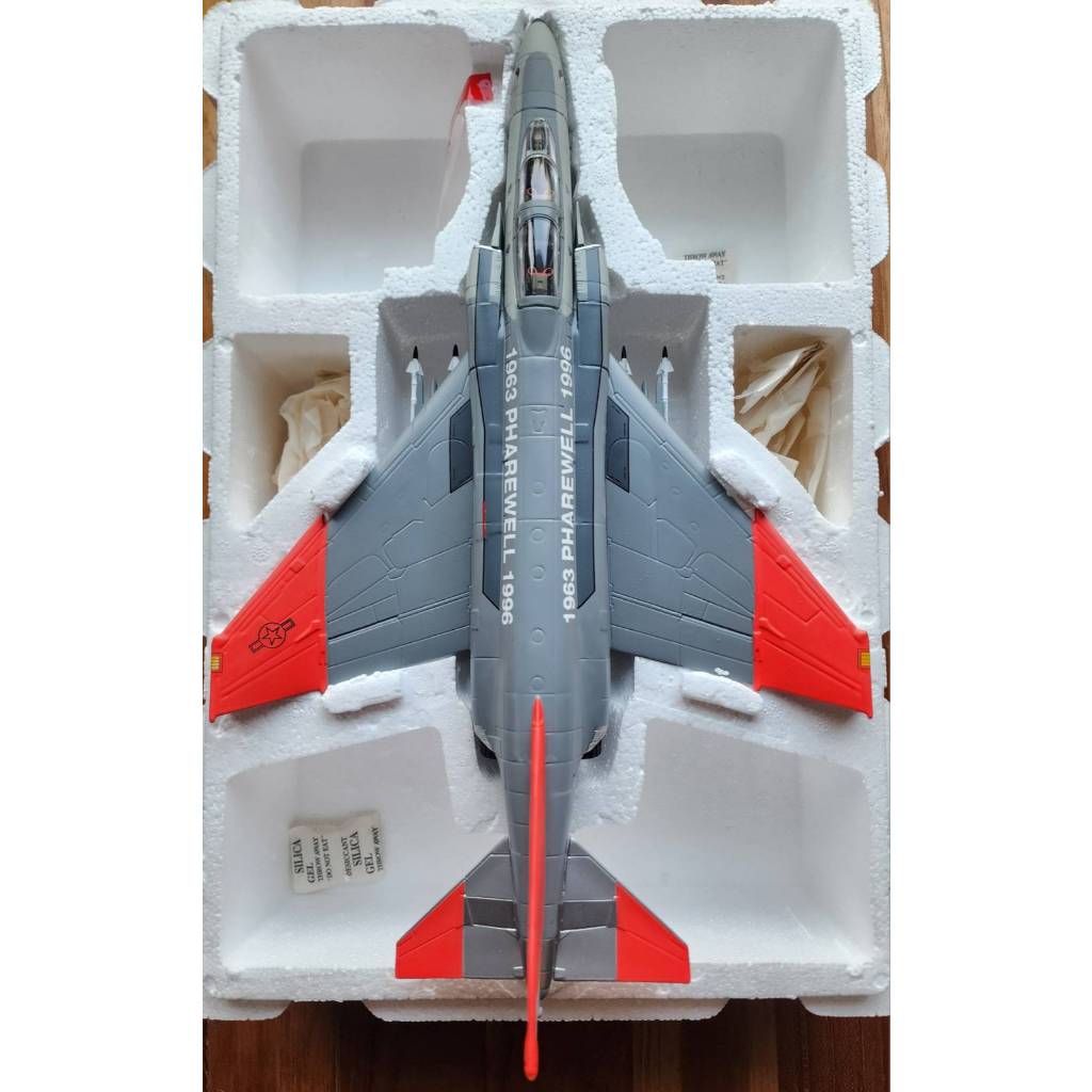 เครื่องบินรบ F4 เครื่องบินเหล็ก fighter plane metal เครื่องบินขับไล่ วัสดเหล็ก ลำใหญ่ Gripen F16 F22