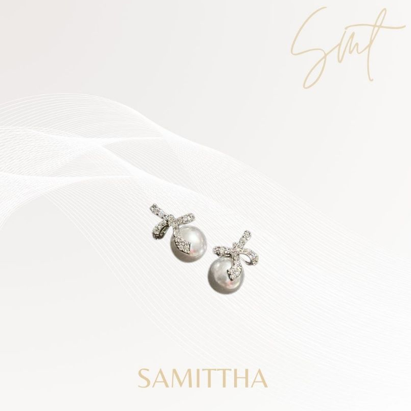 Samittha ต่างหูเงินแท้ 925 รูปโบว์มุก (คนแพ้ง่ายใส่ได้) เพชร CZ รุ่น Lustre Bow [ประกัน 14 วัน]