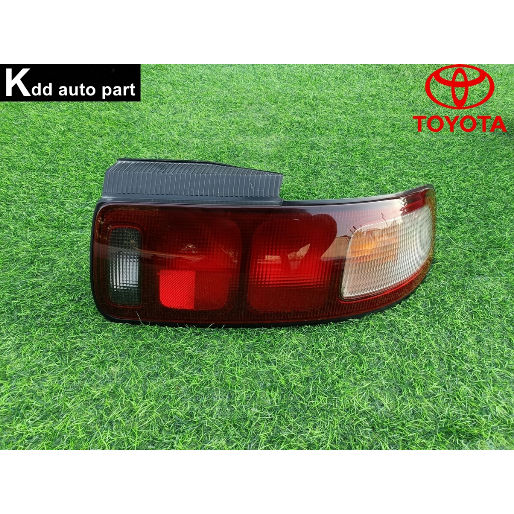 ไฟท้าย ( ด้านขวา )  *** มีตำหนิ Toyota Celica ST202 ST204 ST205 GT4
