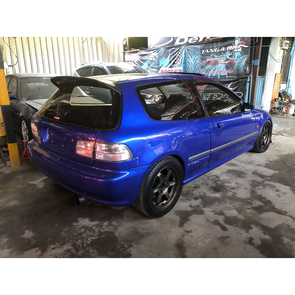 ไฟท้ายขาวล้วน Eg 3Door ของใหม่