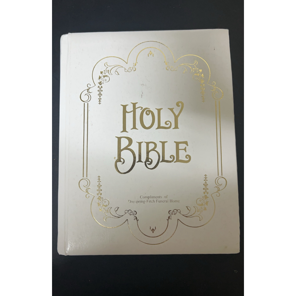 Holy Bible Catholic Family Record Edition Hardcover White And Gold มือสอง