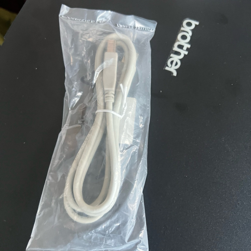 usb แท้ จากเครื่อง brother t220 และสามารถใช้ได้ทุกรุ่นของปริ้นเตอร์ แท้แน่นอน