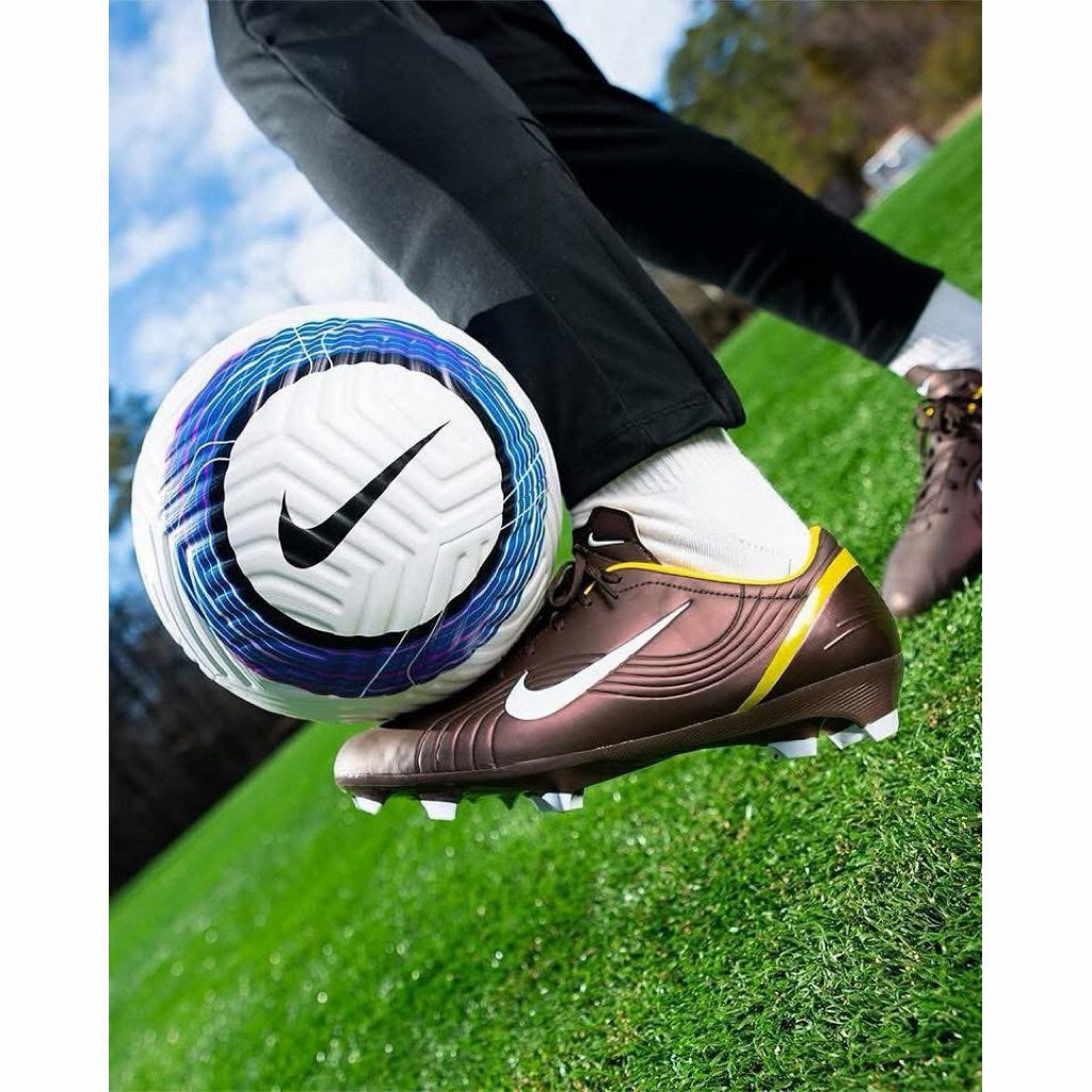 ลูกฟุตบอล NIKE 25 YEARS FLIGHT PREMIER LEAGUE 24/25 ตัวท็อป ของแท้100% (เบอร์5)