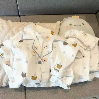 ชุดนอนสีชมพู HelloKitty ชุดนอน Two-Piece กางเกงขาสั้นแขนสั้น เหมาะสำหรับฤดูร้อน จัดส่งจากประเทศไทย ผ้า Cloud Sense เหมาะ