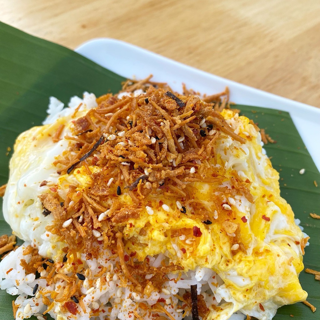 น้ำพริกเห็ดสามสหาย มีสูตรปกติ/เจ/มังสวิรัติ//รสต้มยำ/รสสาหร่าย/รสซาวครีม