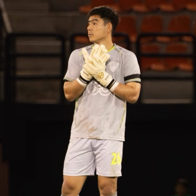 ถุงมือผู้รักษาประตู MATA Sport รุ่น King Cobra สีขาว